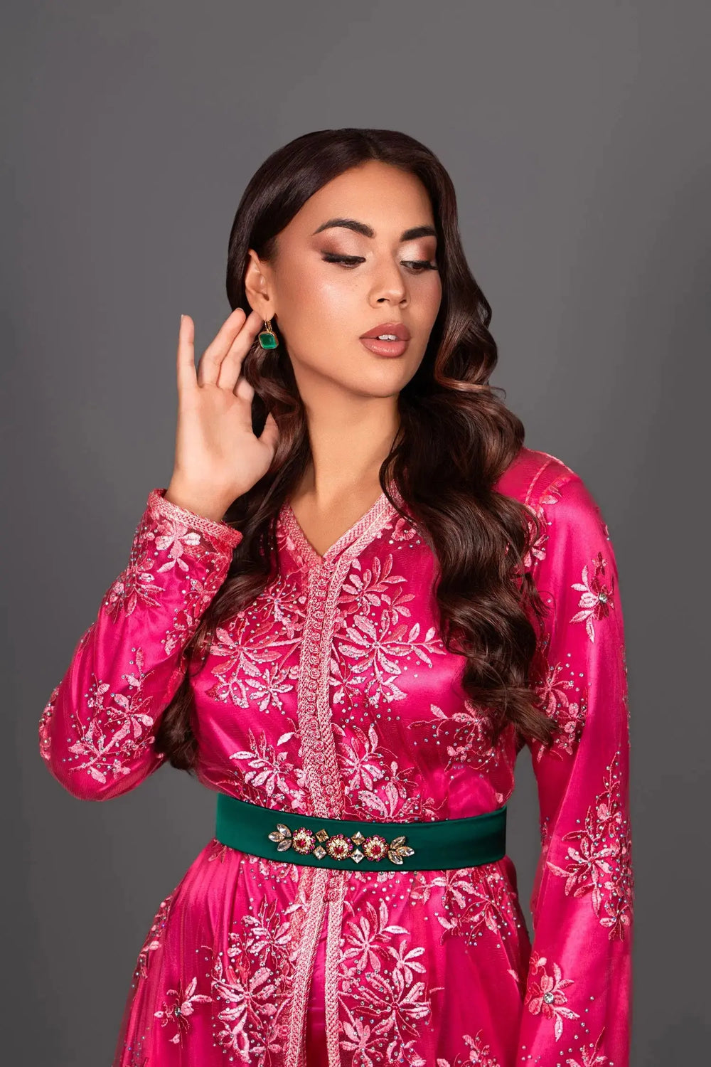 Accessoire de mariage pour caftan paris 