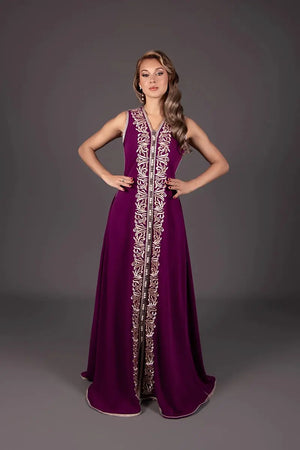 Caftan violet broderie or, crêpe fluide 