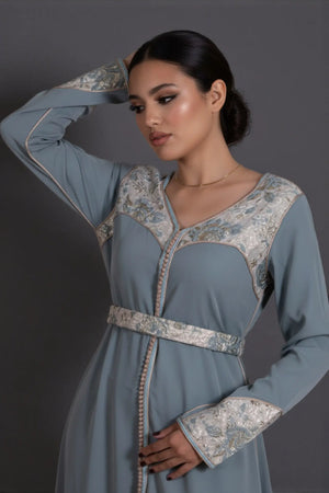 Caftan marocain femme disponible en livraison 48h