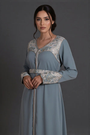 Robe caftan traditionnel en crêpe et brocard pour l’aïd 2027