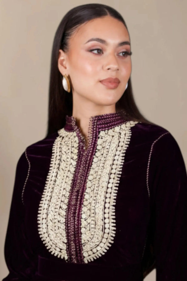 orecchini bianchi e dorati