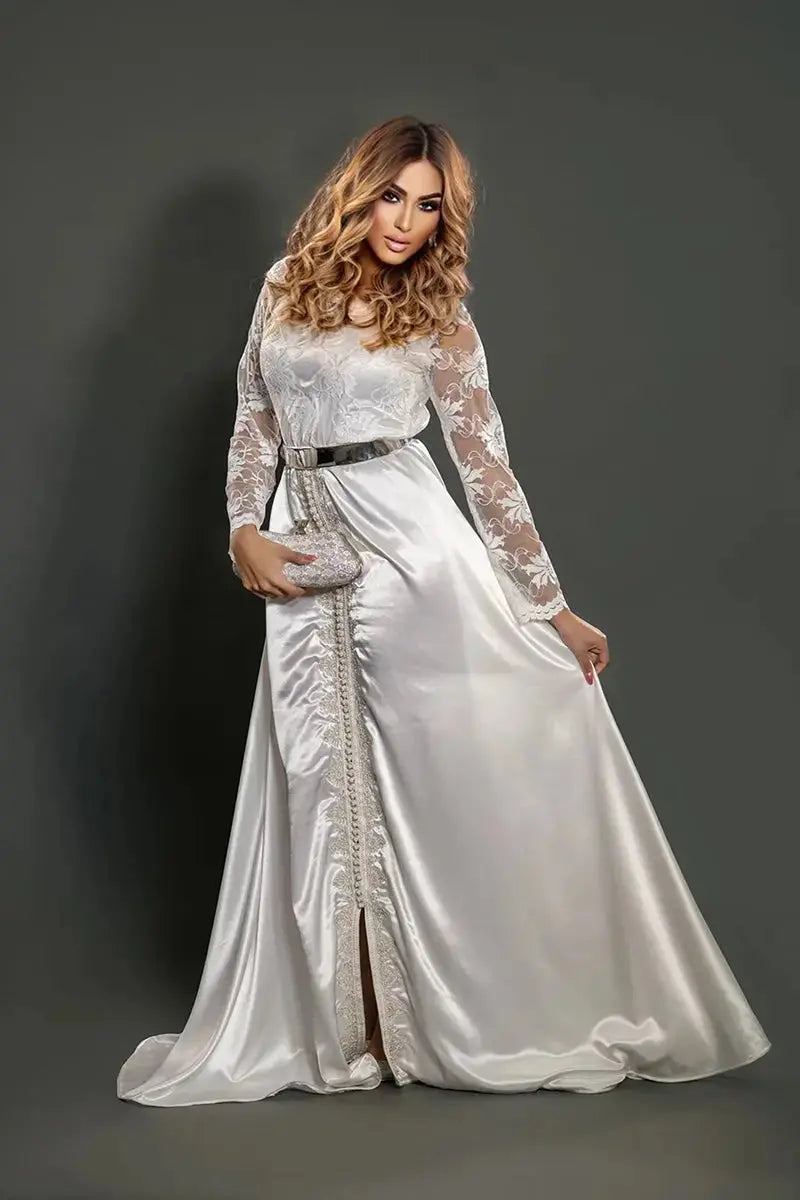 robe caftan col bateau, haut en dentelle manches longues transparentes 