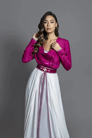 caftano da donna bianco e fucsia