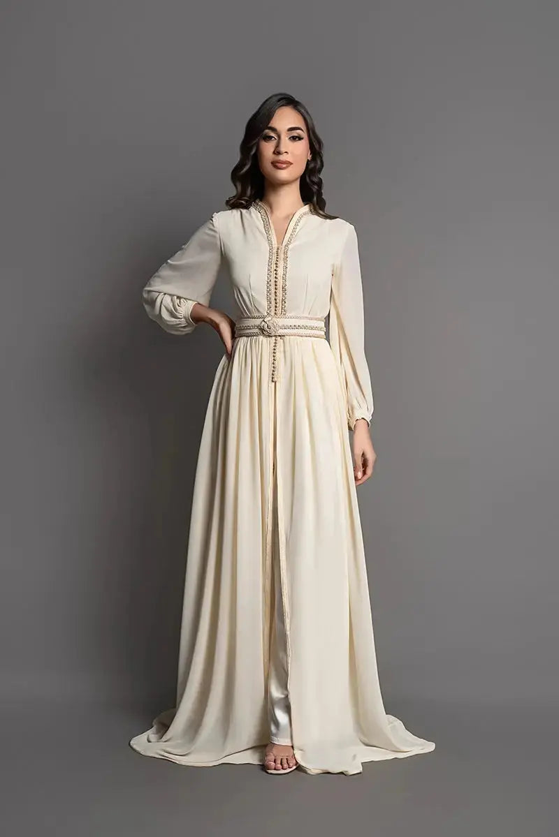 Caftan crème moderne avec manches longues transparentes