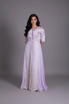 caftan marocain mauve et blanc pour mariage mixte
