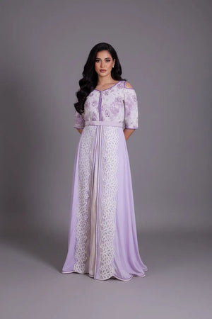 caftan marocain mauve et blanc pour mariage mixte