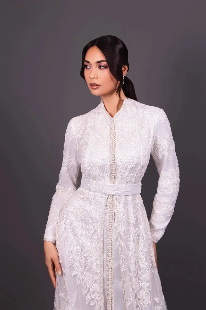 Caftan marocain élégant pour mariage blanc