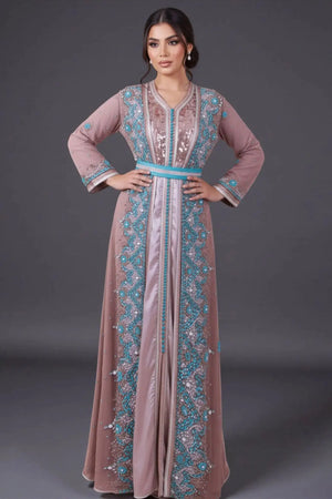 Caftan marocain haute gamme en sari vieux rose très perlé 