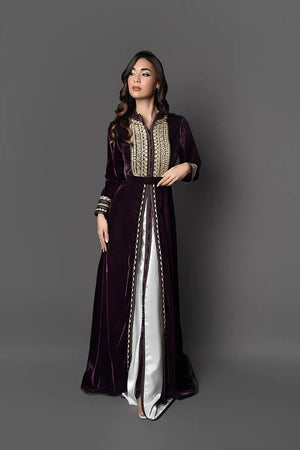 caftan marocain en velour prune broderie dorée col officier 