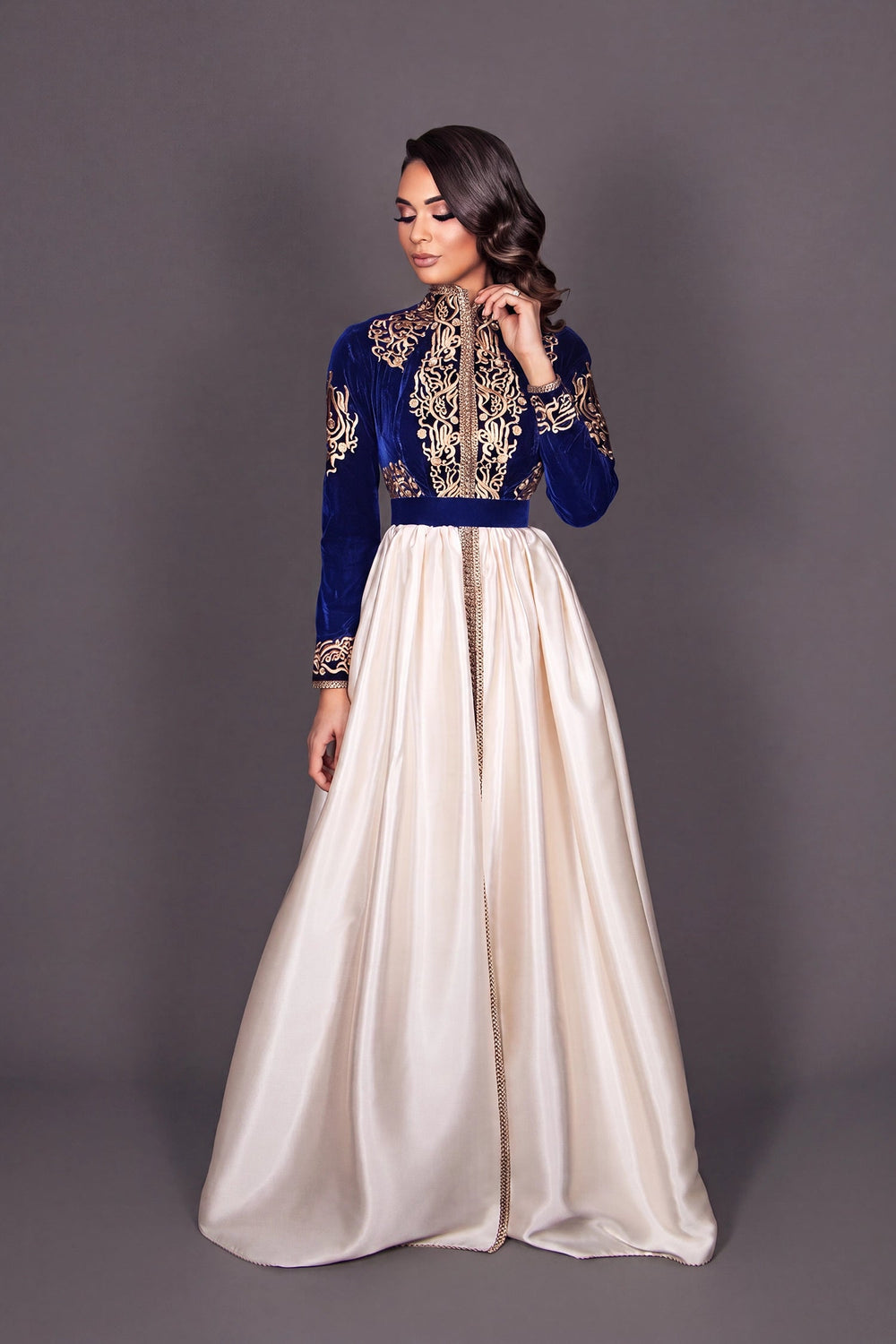 Caftan Orvana, caftan velour bleu roi MODE & CAFTAN