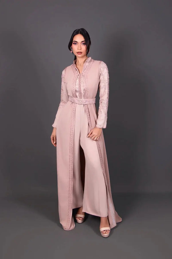 طقم Dusty Pink للأزياء والقفطان
