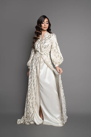 Caftan moderne marocain léger à manches bouffantes