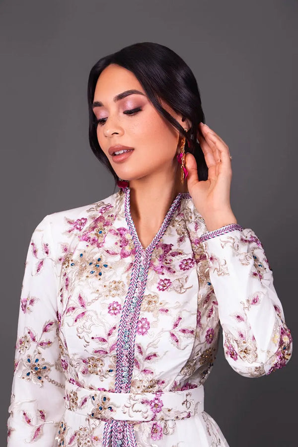 Caftan Lizya – Prestigieuse Takchita mit marokkanischer Handwerkskunst MODE & CAFTAN