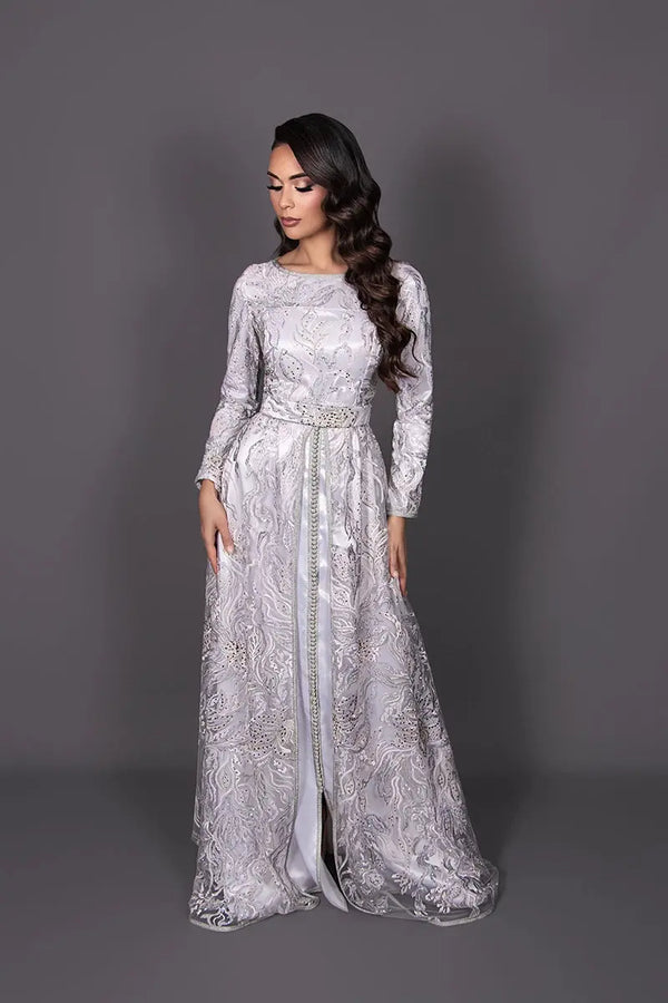 Vestido caftán modesto de encaje, con cuello redondo y mangas largas