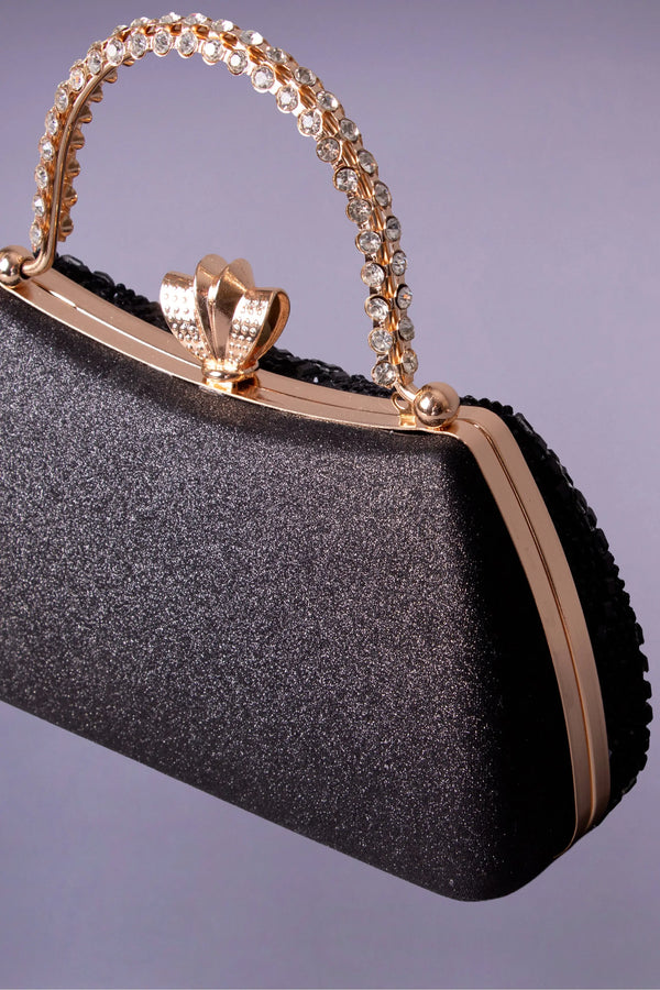 Black and gold evening bag for a Moroccan wedding