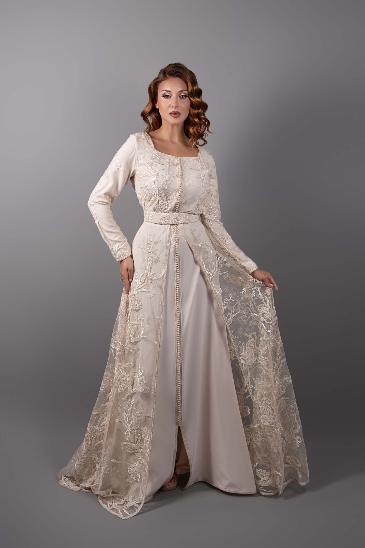 Caftan marocain luxe, dentelle haute gamme, pour mariage marocain