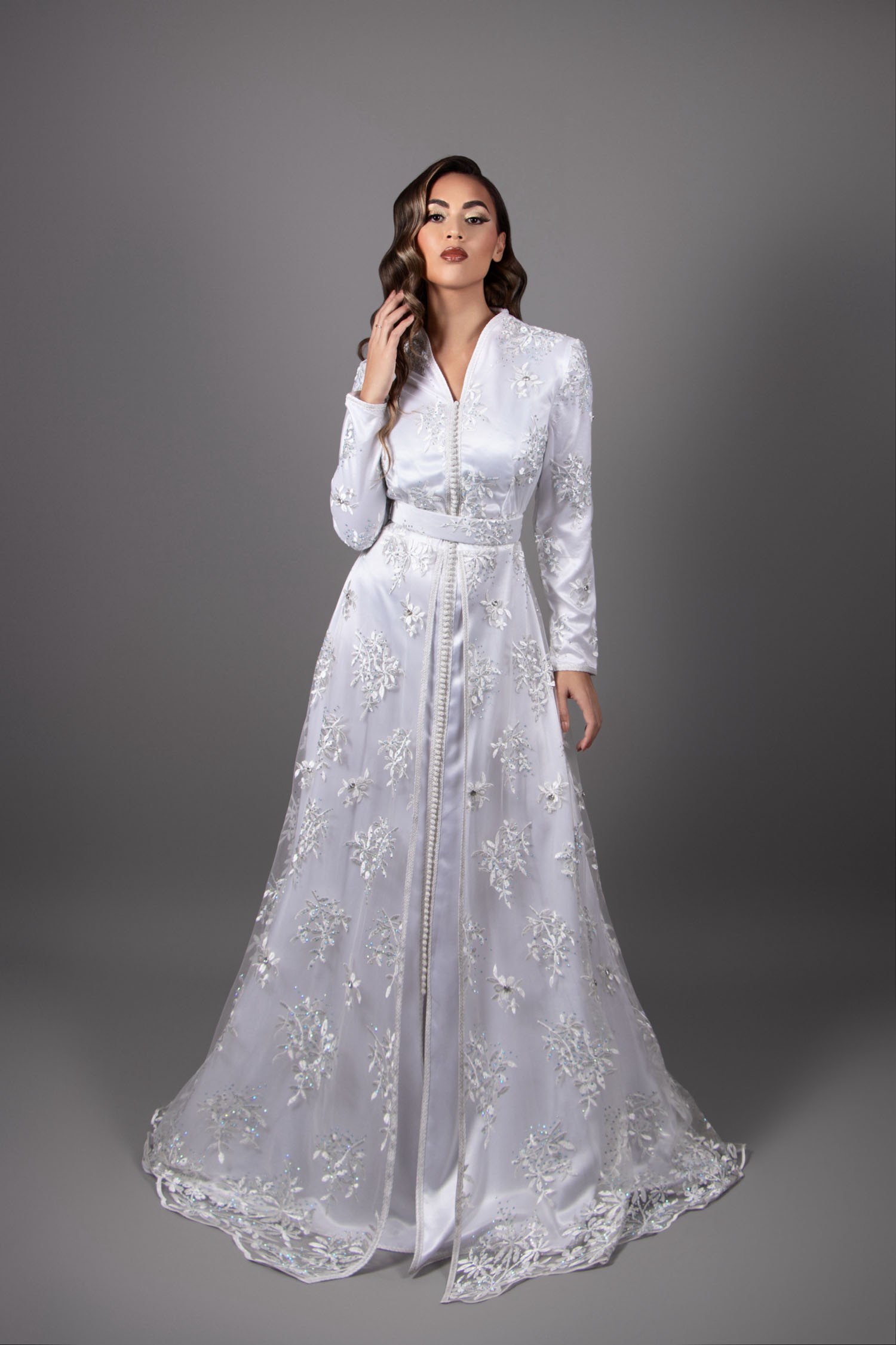 Caftan witte takchita voor de bruid oosterse bruiloft waar u ook bent in de wereld wij bezorgen het aan u Grootte EU 34