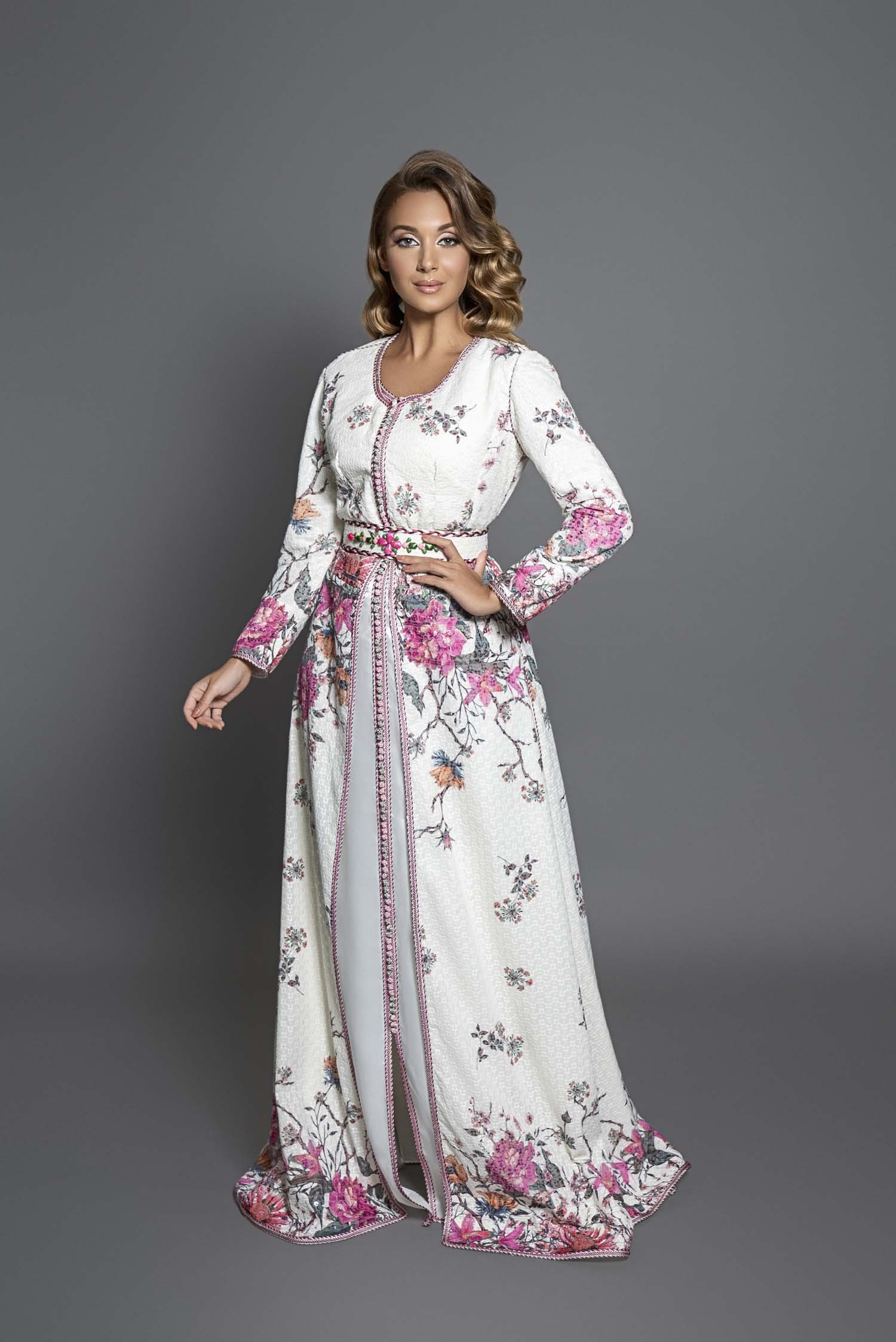 Mantel Van toepassing Bediening mogelijk Marokkaanse kaftan in bloemenstof, takchita-bloemen, voor bruid, bohemien  chic