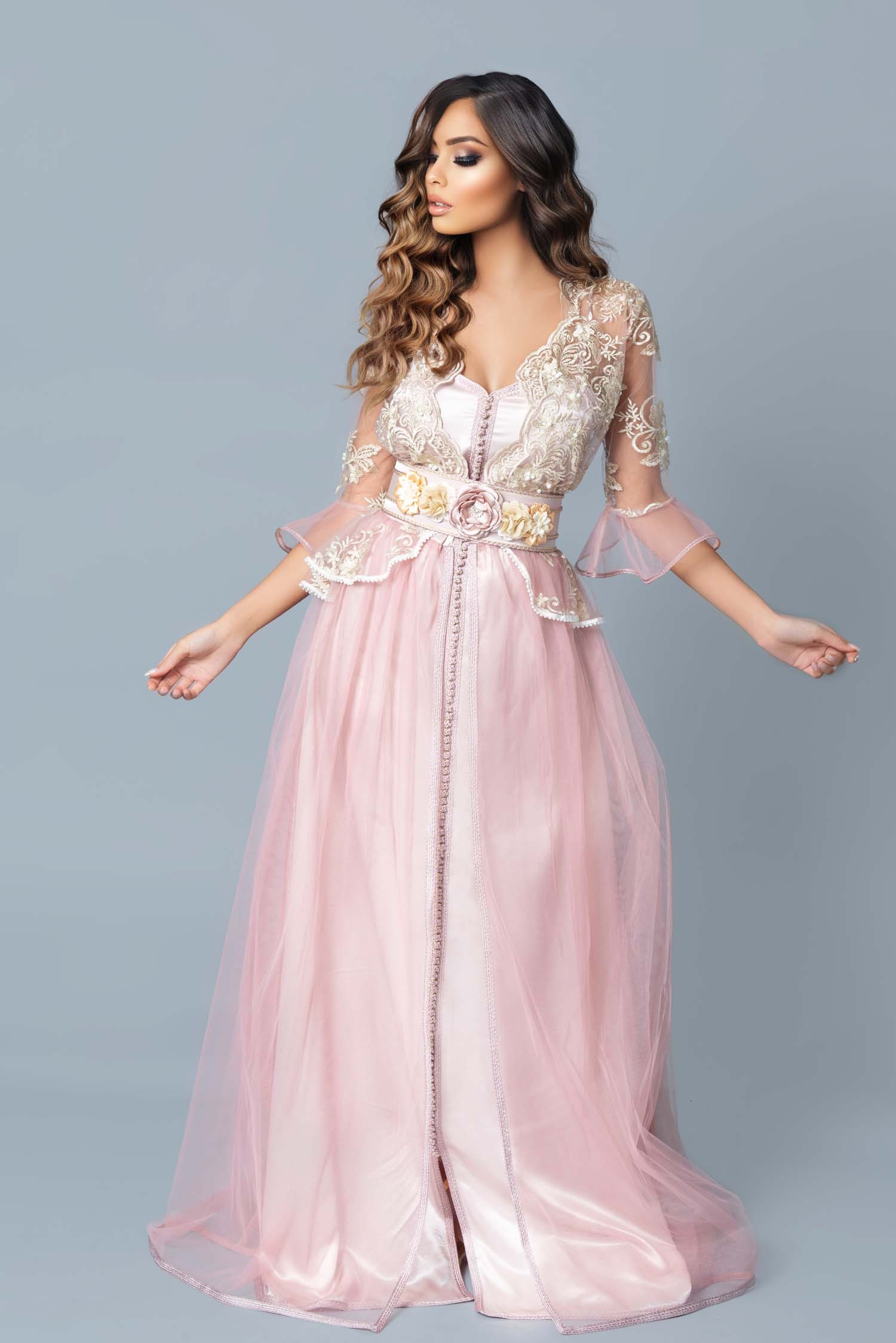 Nieuwe kaftan 2023 online te koop in Netherland in expreslevering Grootte EU 40